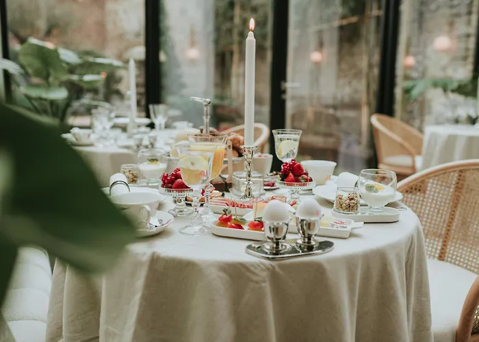 The Burgundy - Boutique B&B