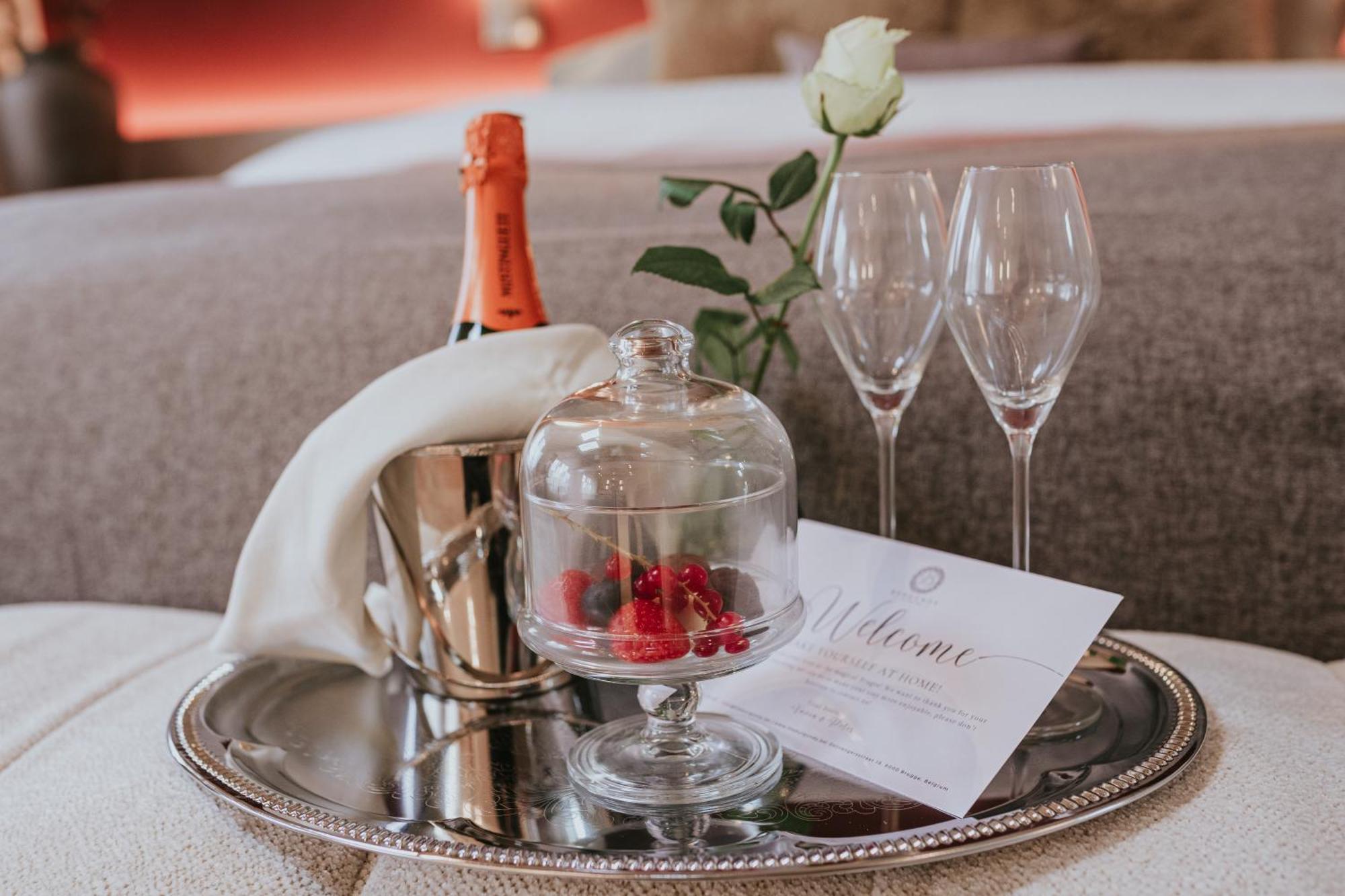 Couette-café The Burgundy - Boutique *