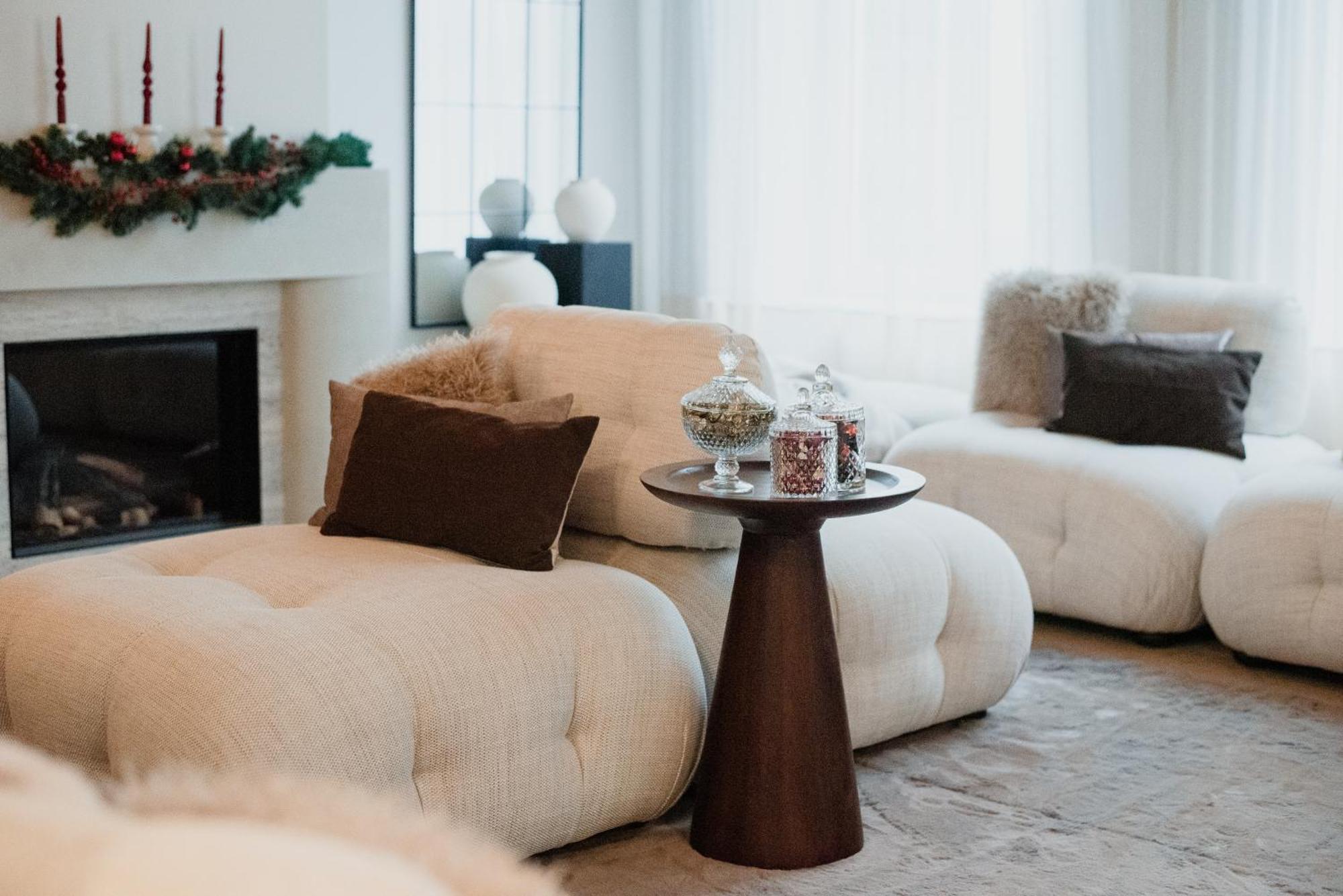 The Burgundy - Boutique Couette-café *