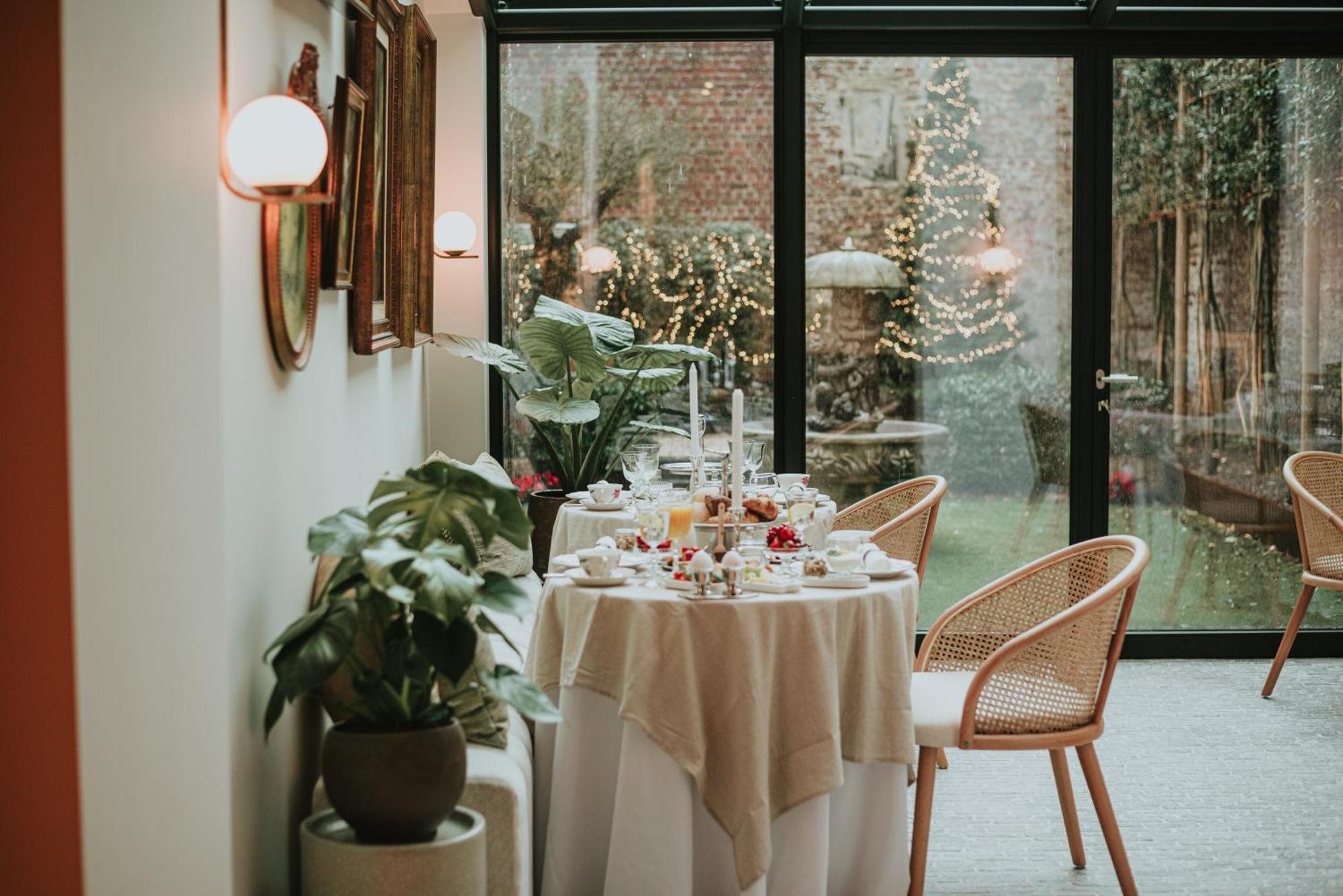 Couette-café The Burgundy - Boutique *