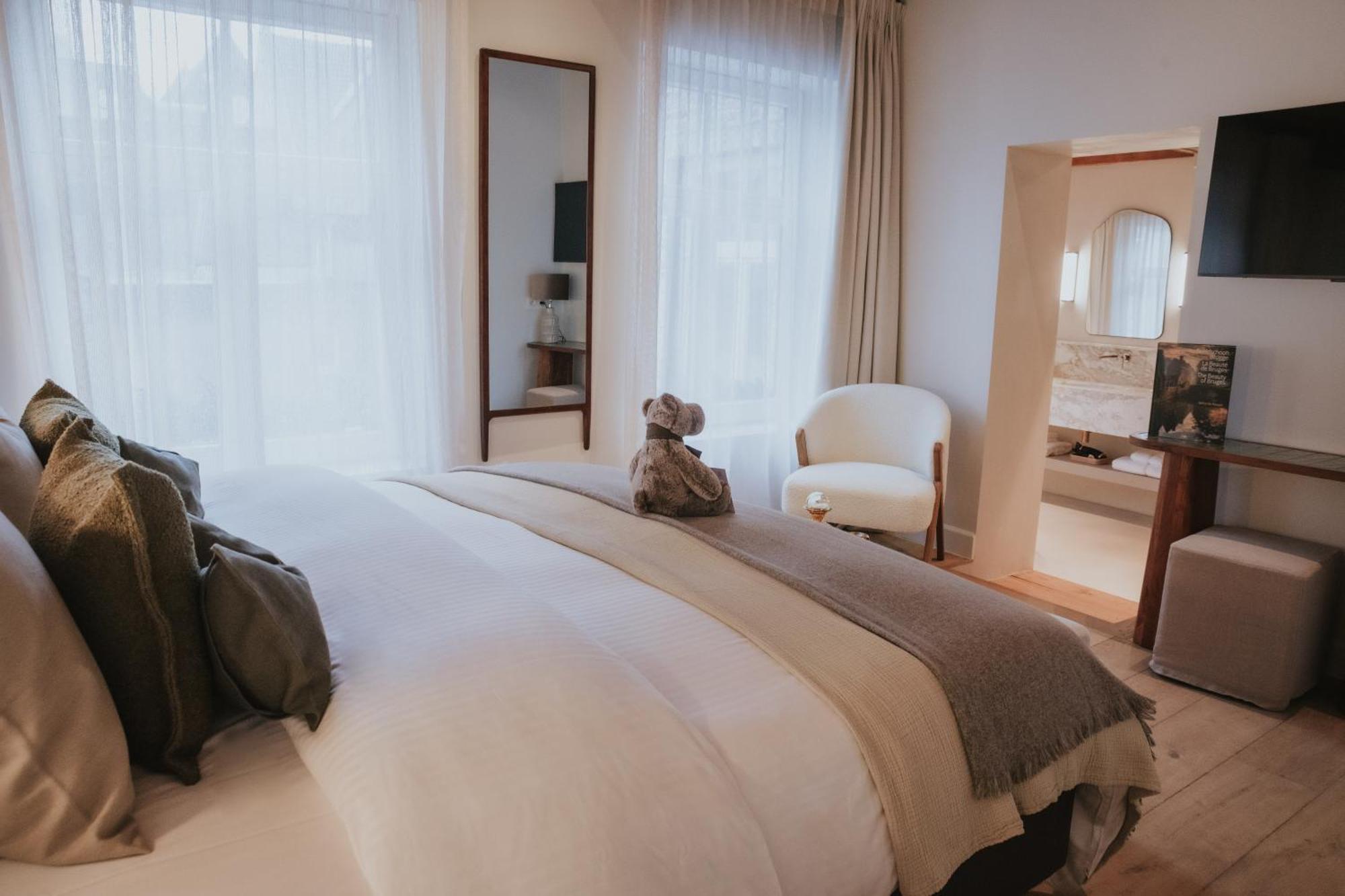 The Burgundy - Boutique Bed & Breakfast *