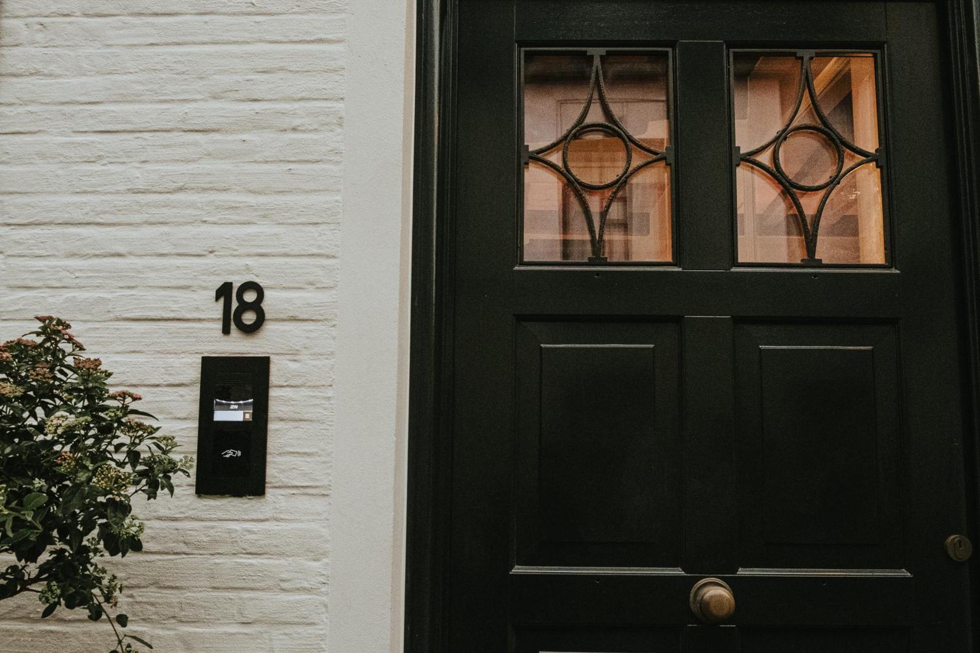 The Burgundy - Boutique Brugge